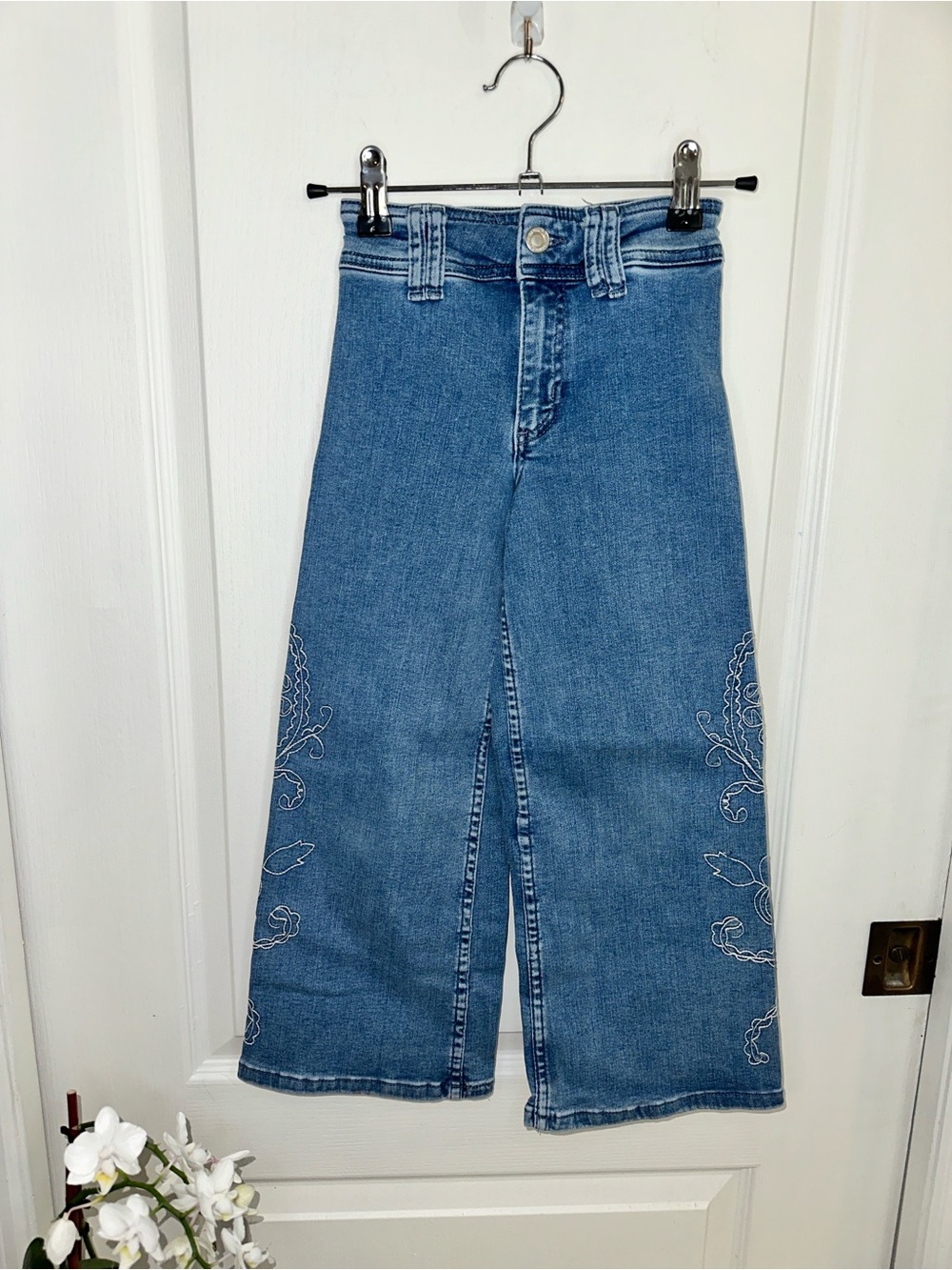 Zara Light Blue Embroidered Wide-Leg Jeans (6)